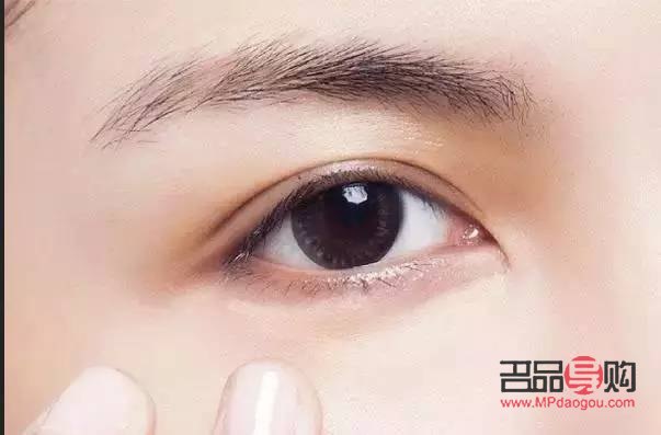 下眼睑凹陷图片(下眼睑凹陷图片大全)