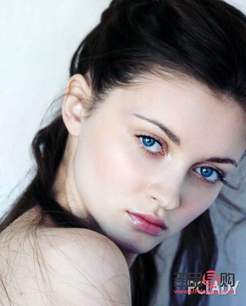 卖彩妆怎么发句子(卖彩妆怎么发句子吸引人)