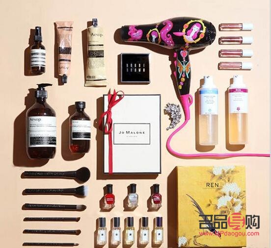 怎么逛彩妆专柜(怎么逛彩妆专柜呢)