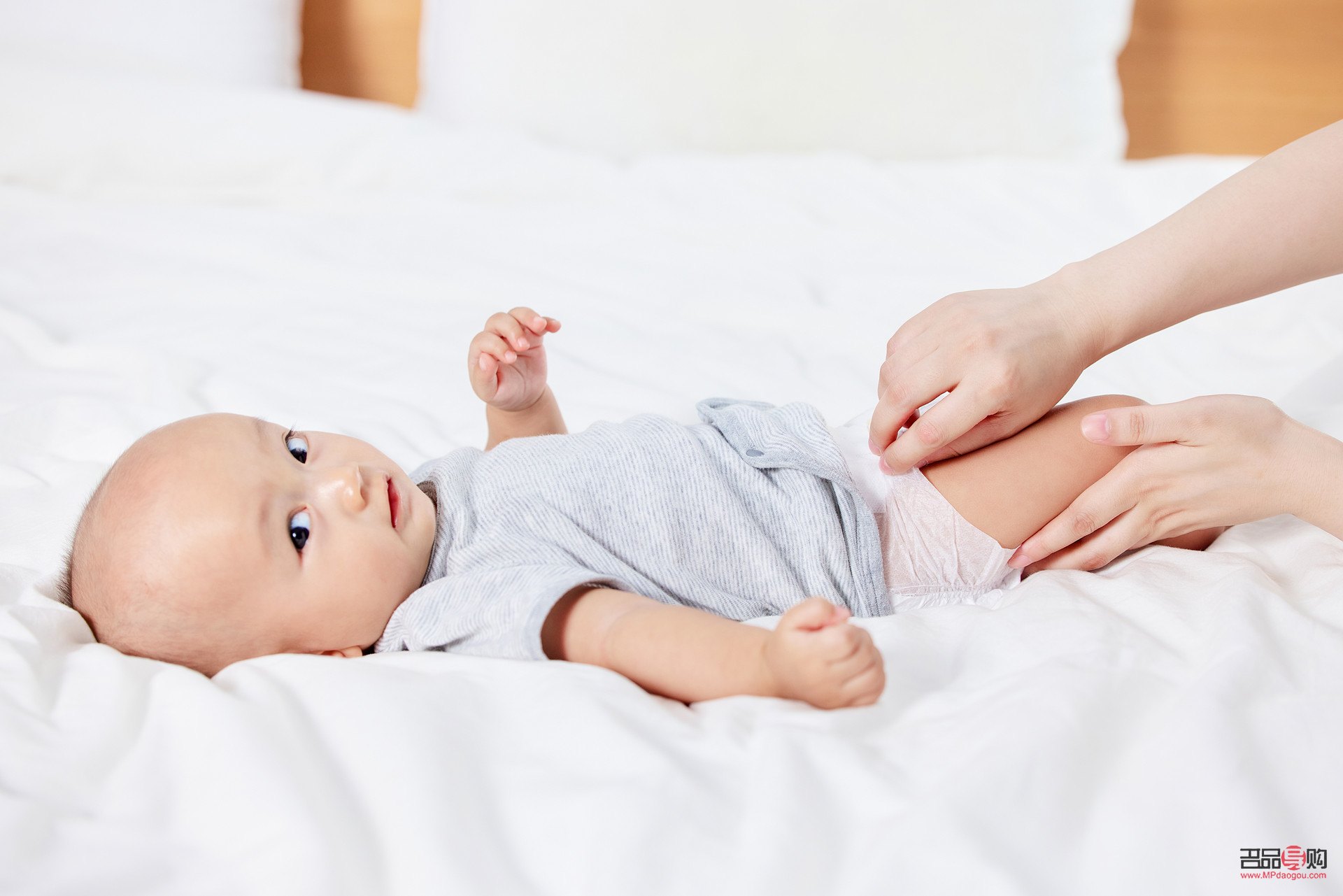婴儿怎么护理女孩身体(婴儿怎么护理女孩身体健康)