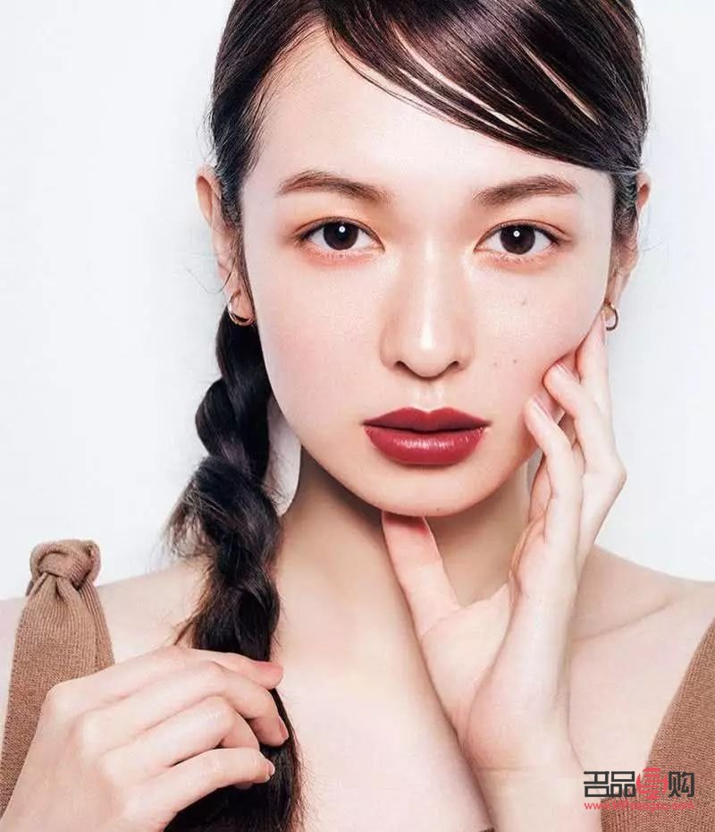 彩妆怎么化高级感(彩妆怎么化妆)