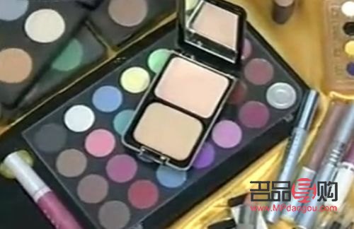 彩妆工具怎么用的(彩妆工具怎么用的视频教程)