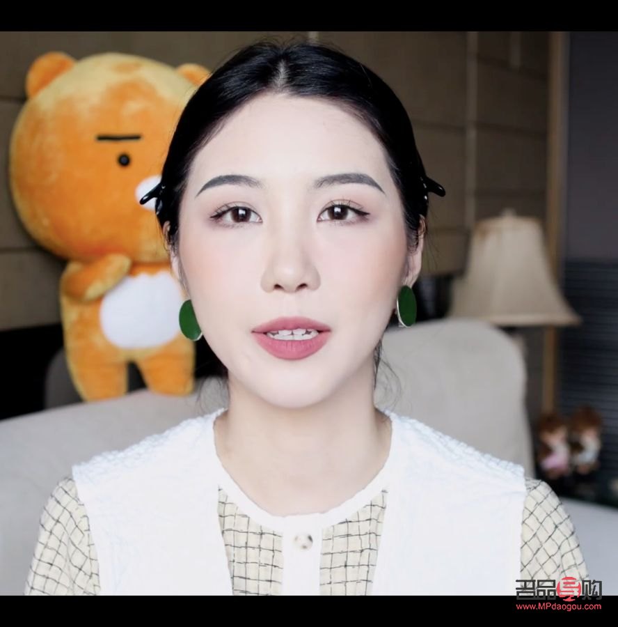 眼部有细纹干纹如何改善视频(眼部有细纹干纹如何改善视频讲解)