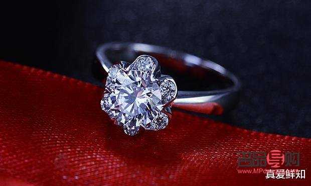 在金店买的钻戒是真的吗(在金店买的钻戒是真的吗吗)