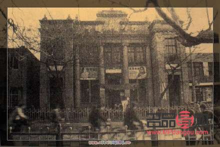 齐鲁金店与中国黄金：哪个更胜一筹？
