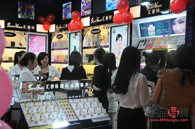 如何营销卖彩妆(如何营销卖彩妆的店)