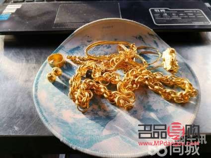 <h3>金店是否回收钯金首饰？</h3>