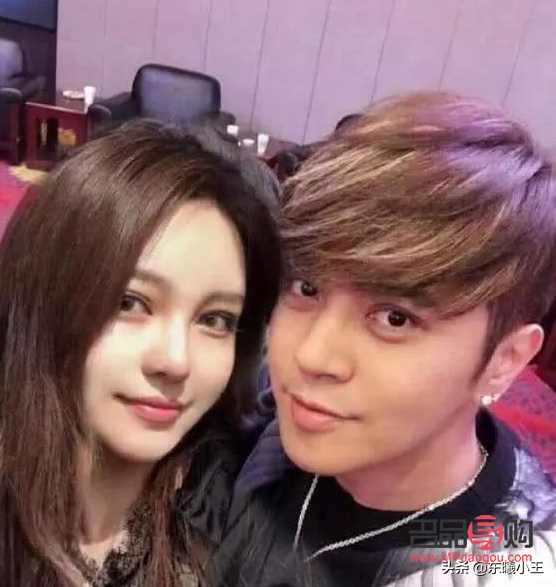 女生彩妆如何选择(女生彩妆如何选择品牌)