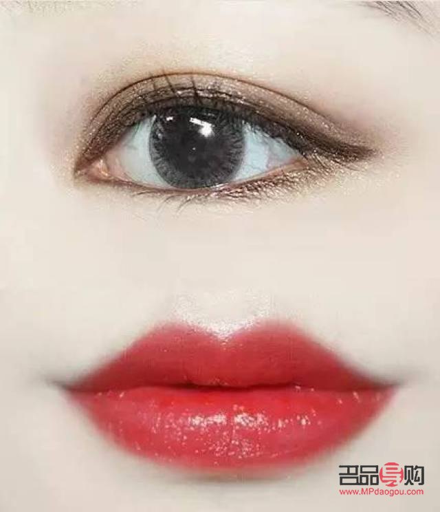 简单又好看的眼影涂抹技巧