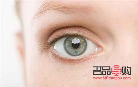 天生眼皮浮肿怎么改善(天生眼皮浮肿怎么改善呢)