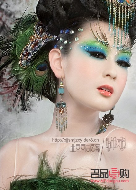 <h1>彩妆化妆入门指南</h1>