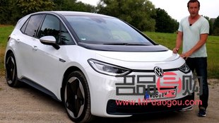 <h3>学彩妆，开启美丽之旅</h3>