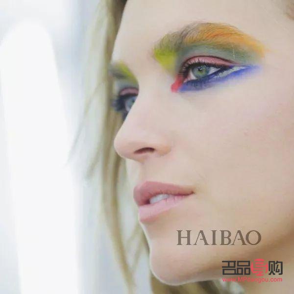 彩妆是怎么画的(彩妆是怎么画的图片)