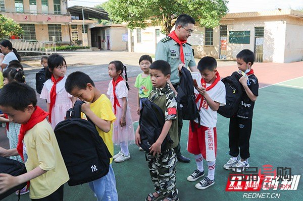 校园剧生日礼物是什么(校园剧生日礼物是什么)