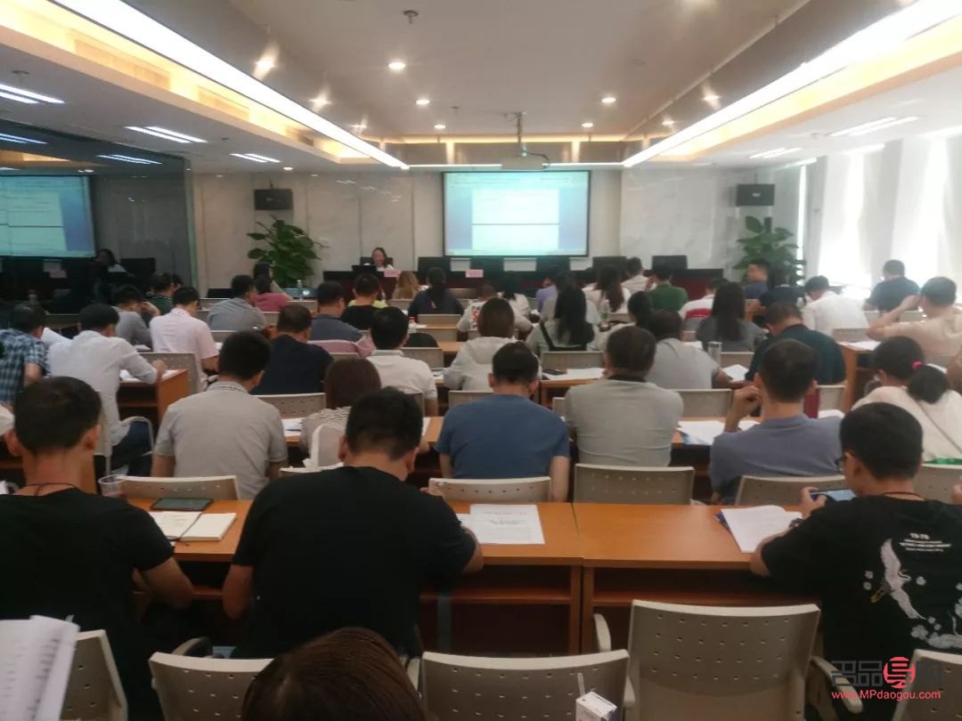 <h3>老百姓投资黄金指南：选择正规渠道，保障投资安全</h3>