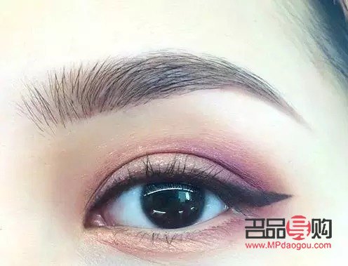 画眼线的步骤教程(画眼线的步骤教程视频)