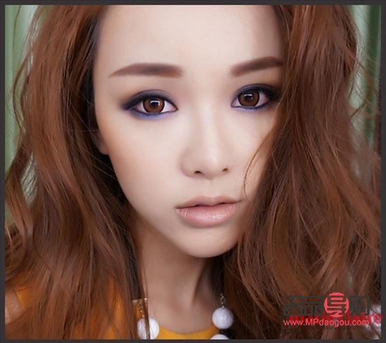 <h3>化妆教程:打造神秘蓝色眼妆,让你瞬间拥有迷人蓝眸</h3> <h3>化妆教程:打造神秘蓝色眼妆,让你瞬间拥有迷人蓝眸</h3>