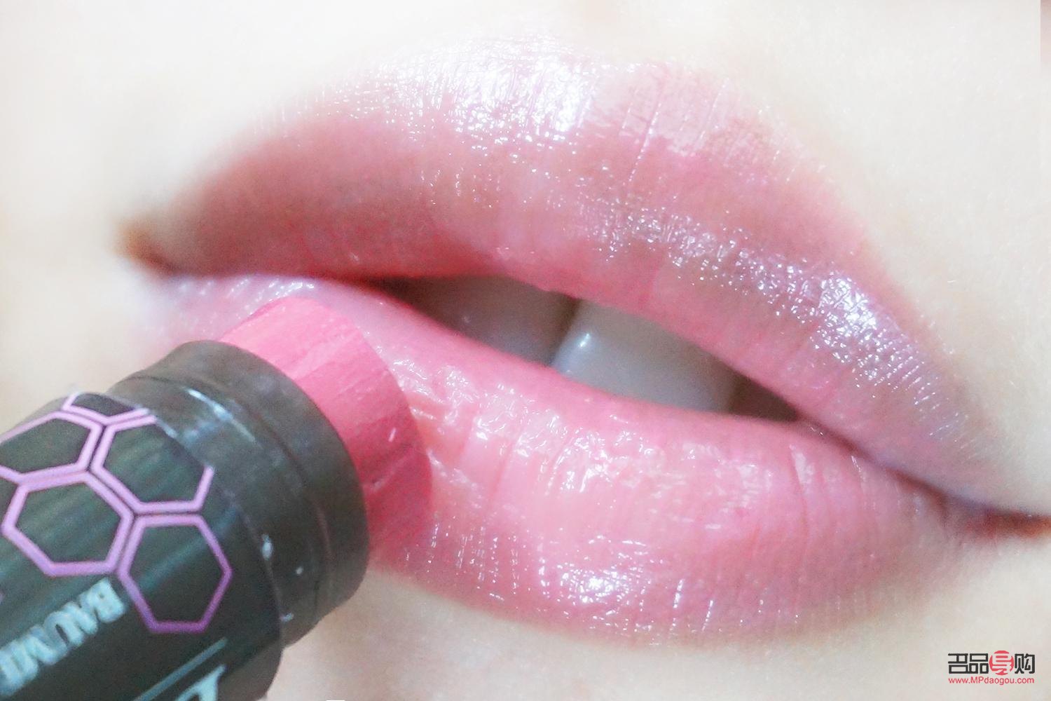 <h3>蜜蜂彩妆画法大揭秘</h3>