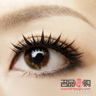 <h3>双眼皮手术带来的巨大变化：如何应对与接受自我新面貌</h3>