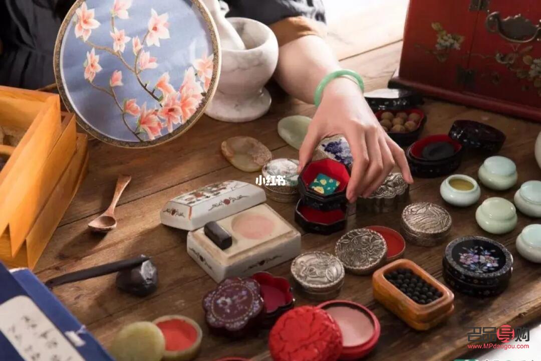 古董彩妆怎么买的(古董彩妆怎么买的到)