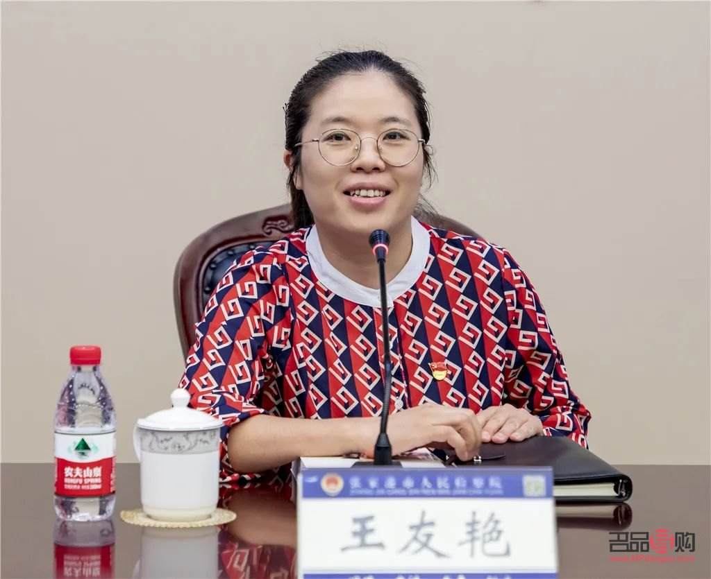 <h3>婚纱礼物指南：赠予新娘的最美祝福</h3>