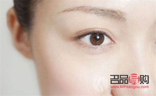 单侧眼睛卧蚕突然就肿了还疼痛(单侧眼睛卧蚕突然就肿了还疼痛怎么办)