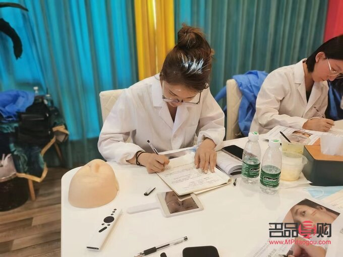 医学美容是学什么(医学美容是学什么专业)