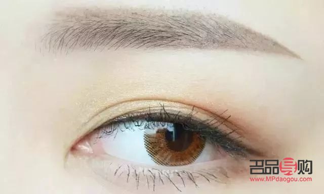 眼影盘成分需警惕，这些成分最好不含