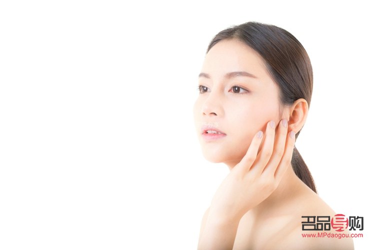 护肤彩妆怎么拍(护肤彩妆怎么拍照好看)