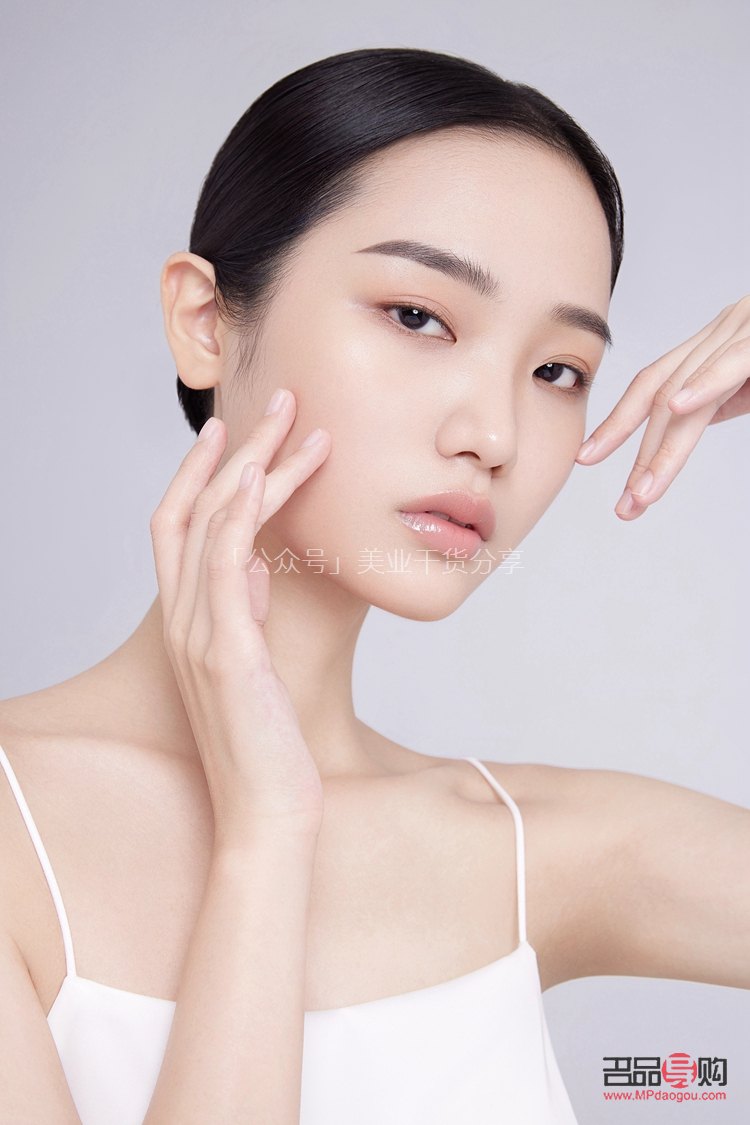 护肤彩妆怎么拍(护肤彩妆怎么拍照好看)