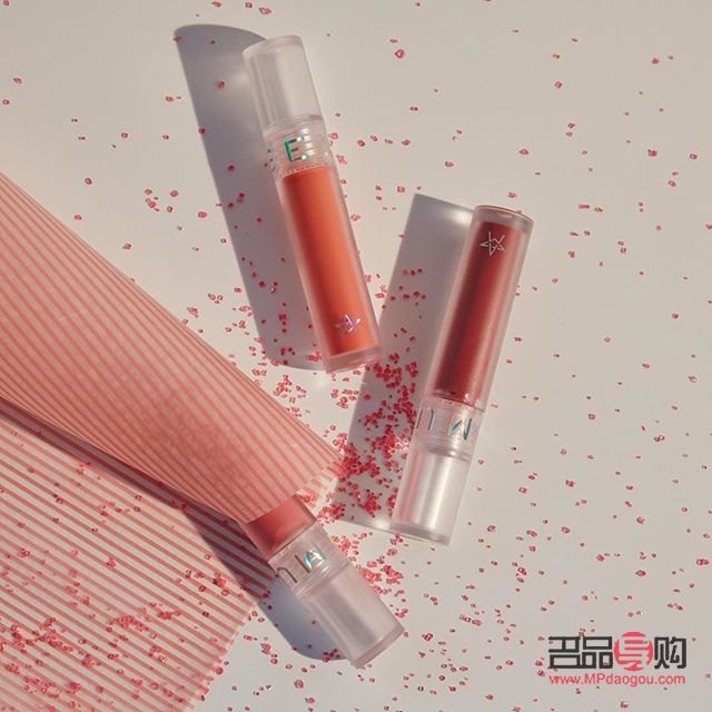 柔彩彩妆评测：绽放自然光彩，彩妆新选择