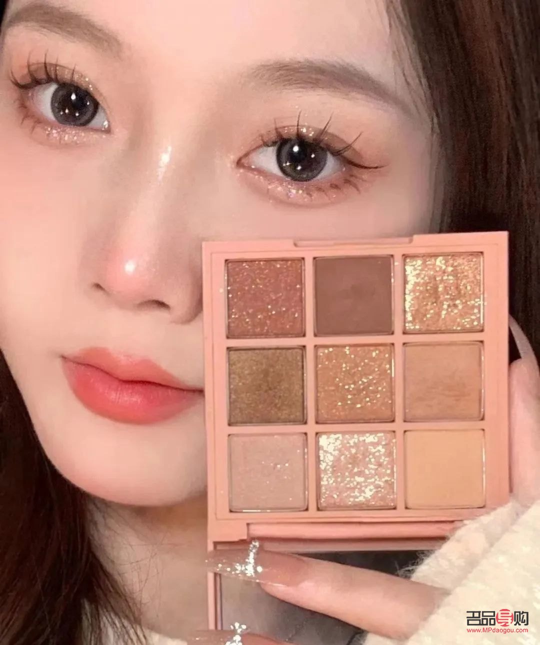 如何画彩妆6(如何画彩妆眼影)