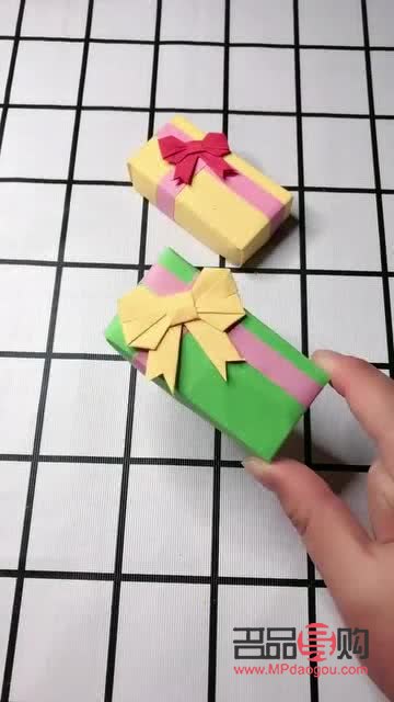 大班礼物盒怎么做视频(大班礼物盒怎么做视频讲解)