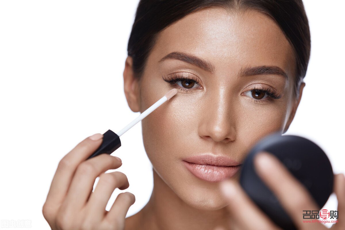 怎么样用彩妆(怎么样用彩妆遮瑕)