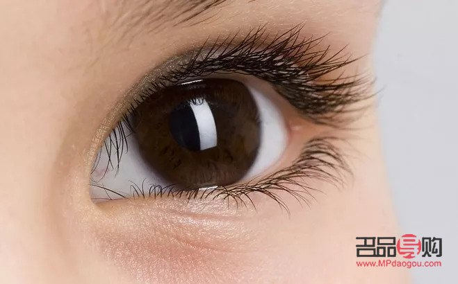 <h3>眼睛肿胀导致眼睛变小，如何应对？</h3>