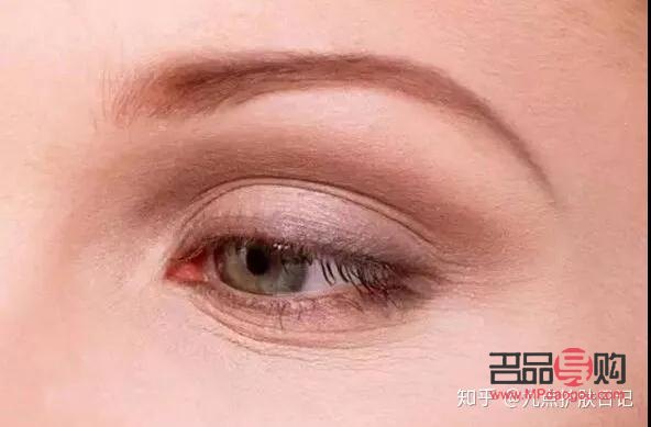 眼部干纹和细纹区别图(眼部干纹和细纹区别图片)