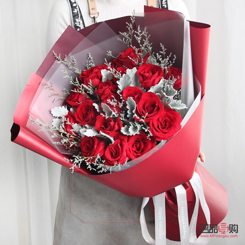 老板送小伙什么礼物好(老板送小伙什么礼物好呢)