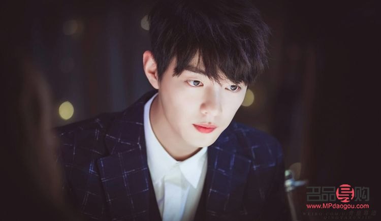 <h3>爱笑的女生最适合的礼物指南</h3>