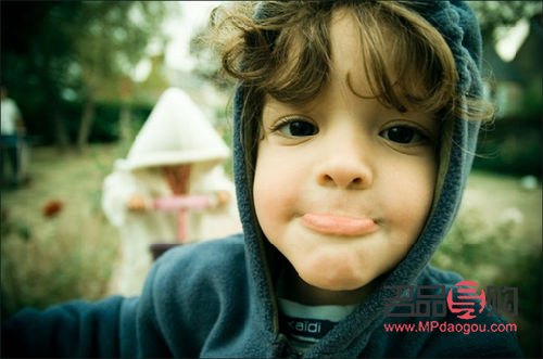 <h3>男孩子眼妆正太风，魅力四溢的新时尚潮流</h3>