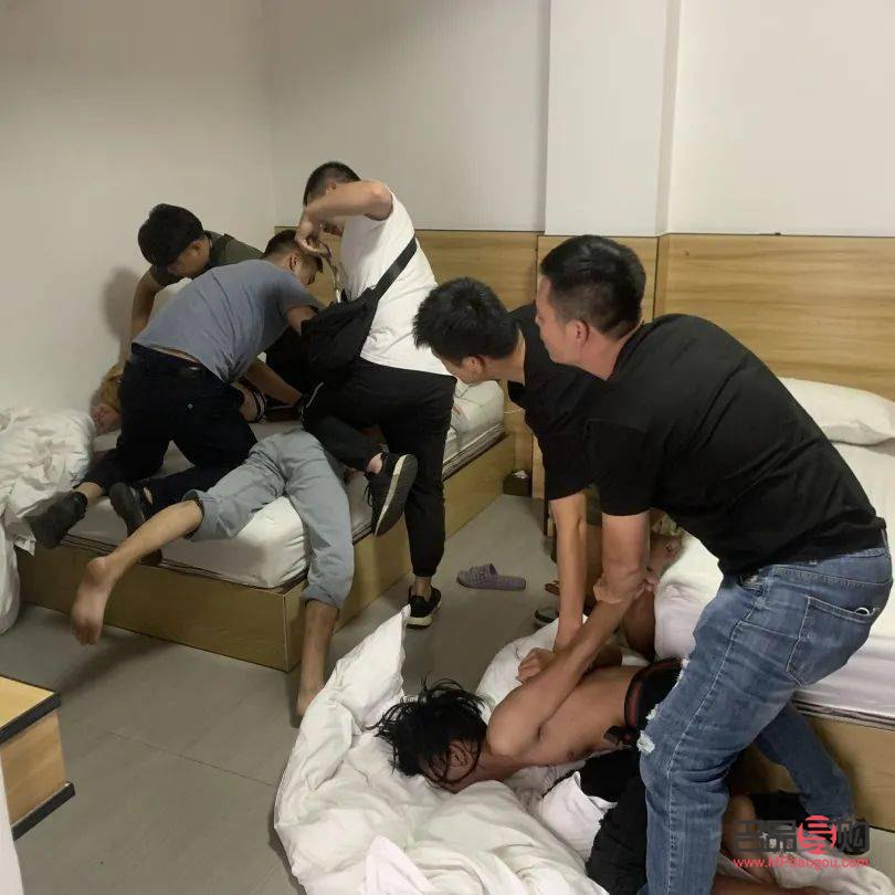 美容师犯了什么错(美容师犯了什么错会被拘留)