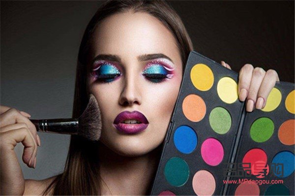 彩妆如何去推销(彩妆如何去推销呢)