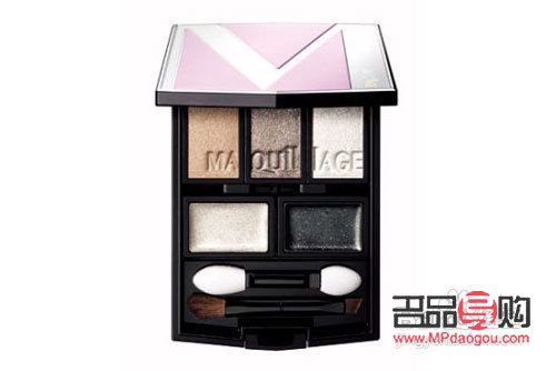 如何正确使用彩妆(如何正确使用彩妆水)