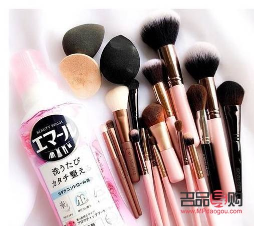 如何正确使用彩妆(如何正确使用彩妆水)