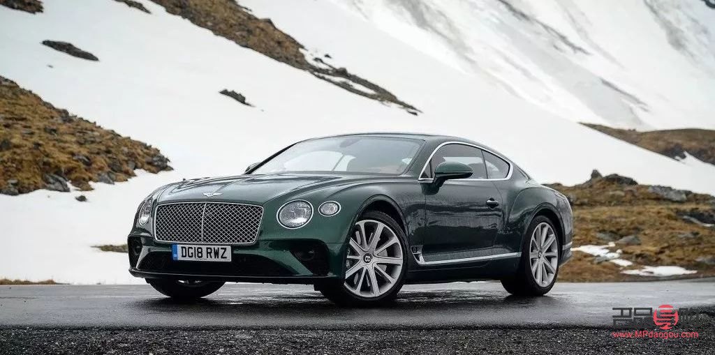 <h3>新手必学：如何画完美底妆与彩妆步骤指南</h3>