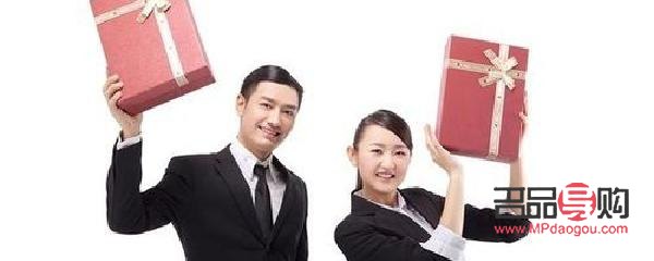 礼物的力量：为何我们应该给下级送礼物？