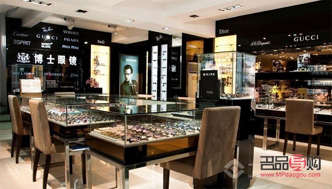 <h3>博士眼镜加盟店概览</h3>