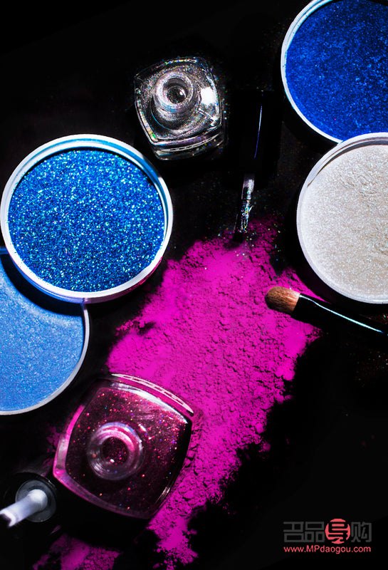 彩妆银粉的魅力与应用技巧