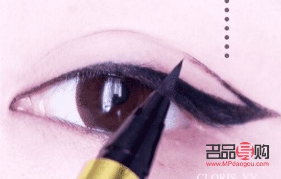 彩妆眼线怎么画(彩妆眼线怎么画好看)