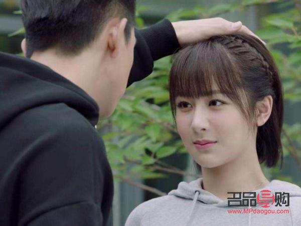 彩妆亮色怎么卸掉(彩妆亮色怎么卸掉视频)