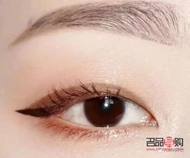 秋水明眸，探寻最迷人的眼型之美